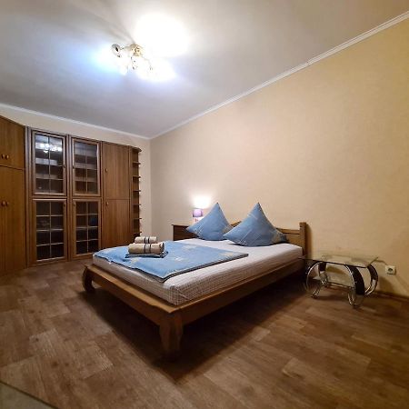 1-Room Luxury Apartment On Sobornyi Avenue 170-V, By Grandhome Zaporizhia Kültér fotó