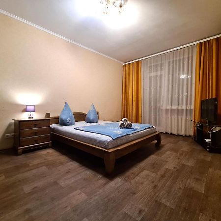 1-Room Luxury Apartment On Sobornyi Avenue 170-V, By Grandhome Zaporizhia Kültér fotó