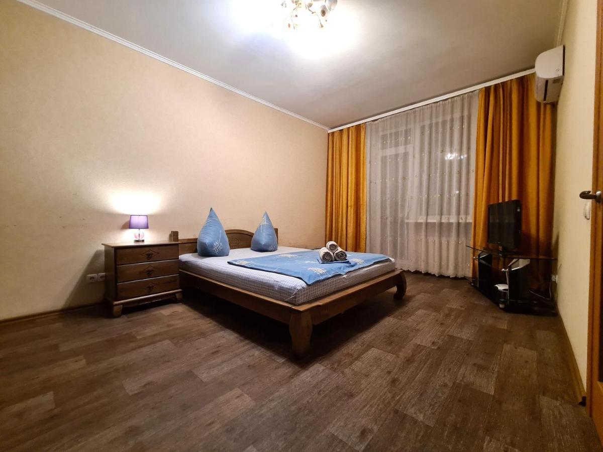 1-Room Luxury Apartment On Sobornyi Avenue 170-V, By Grandhome Zaporizhia Kültér fotó